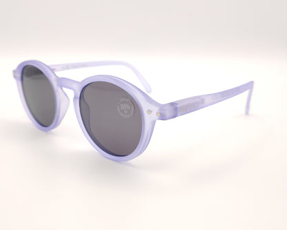 gafas de sol polarizadas para niños en color lila traslúcido con lentes oscuras