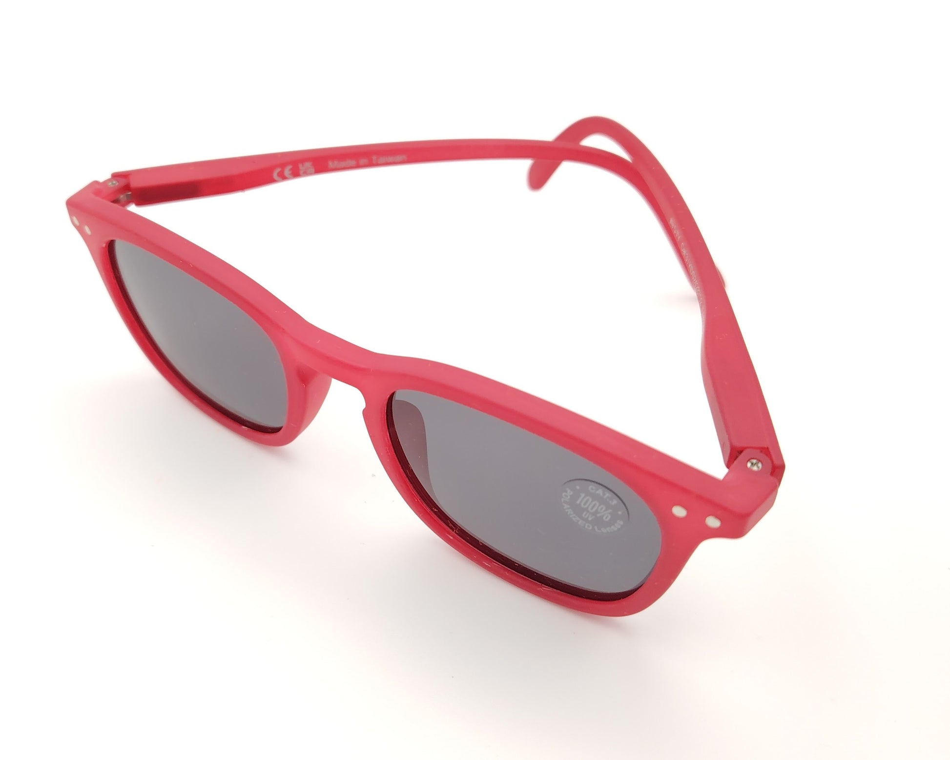 gafas de sol infantiles izipizi polarizadas en color rojo con lentes oscuras