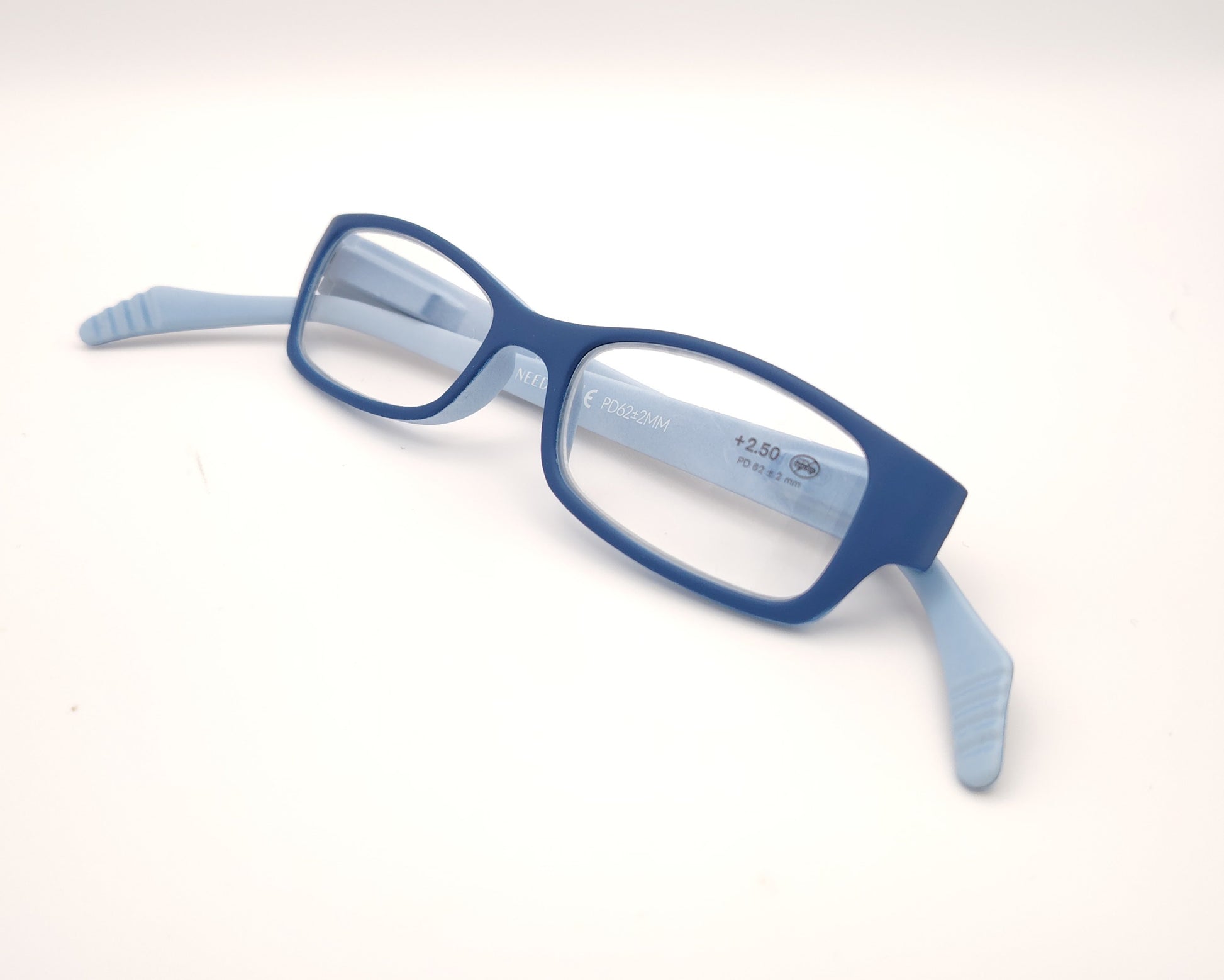 gafas premontadas para presbicia i need you hangover selection en color azul con varillas koala para dejar colgada del cuello 