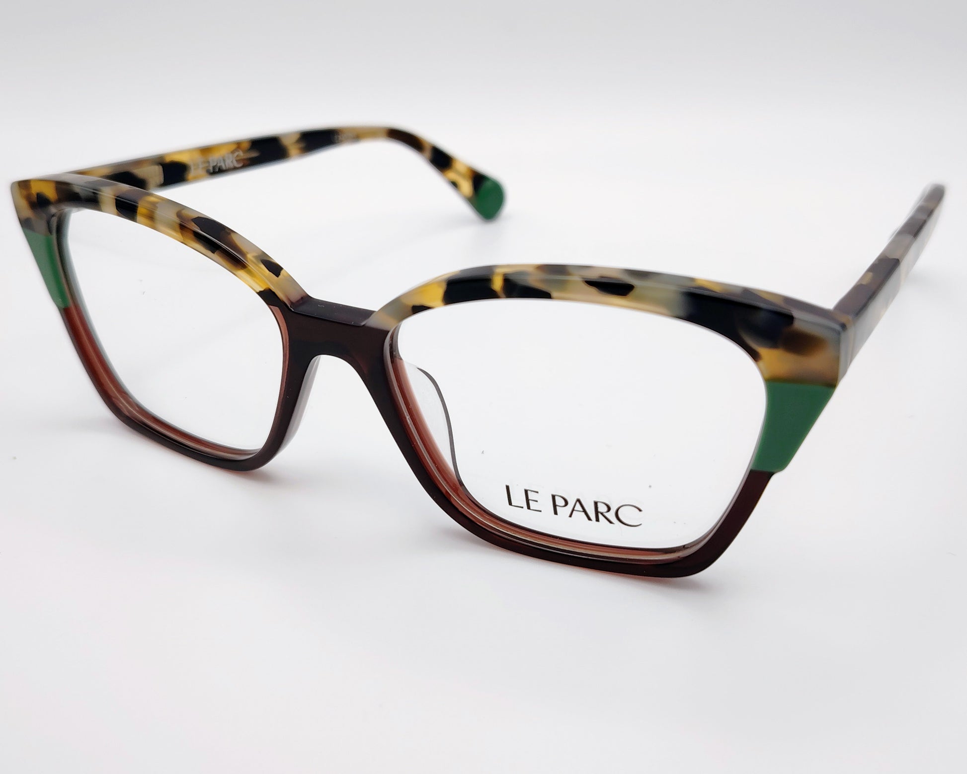 gafas le parc foster 04, montura de acetato en tonos habana, verde y marrón, diseño cuadrado con líneas geométricas, estilo moderno y sofisticado