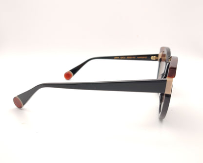 gafas de sol le parc kappor 01 negras con detalles crema y carey ámbar y lentes marrones