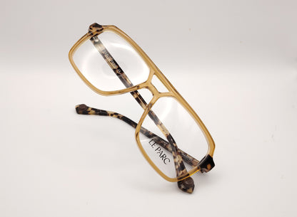 gafas rectangulares color miel con doble puente y varillas carey marca le parc