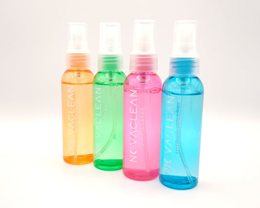 botellas de spray limpiagafas novaclean en varios colores 