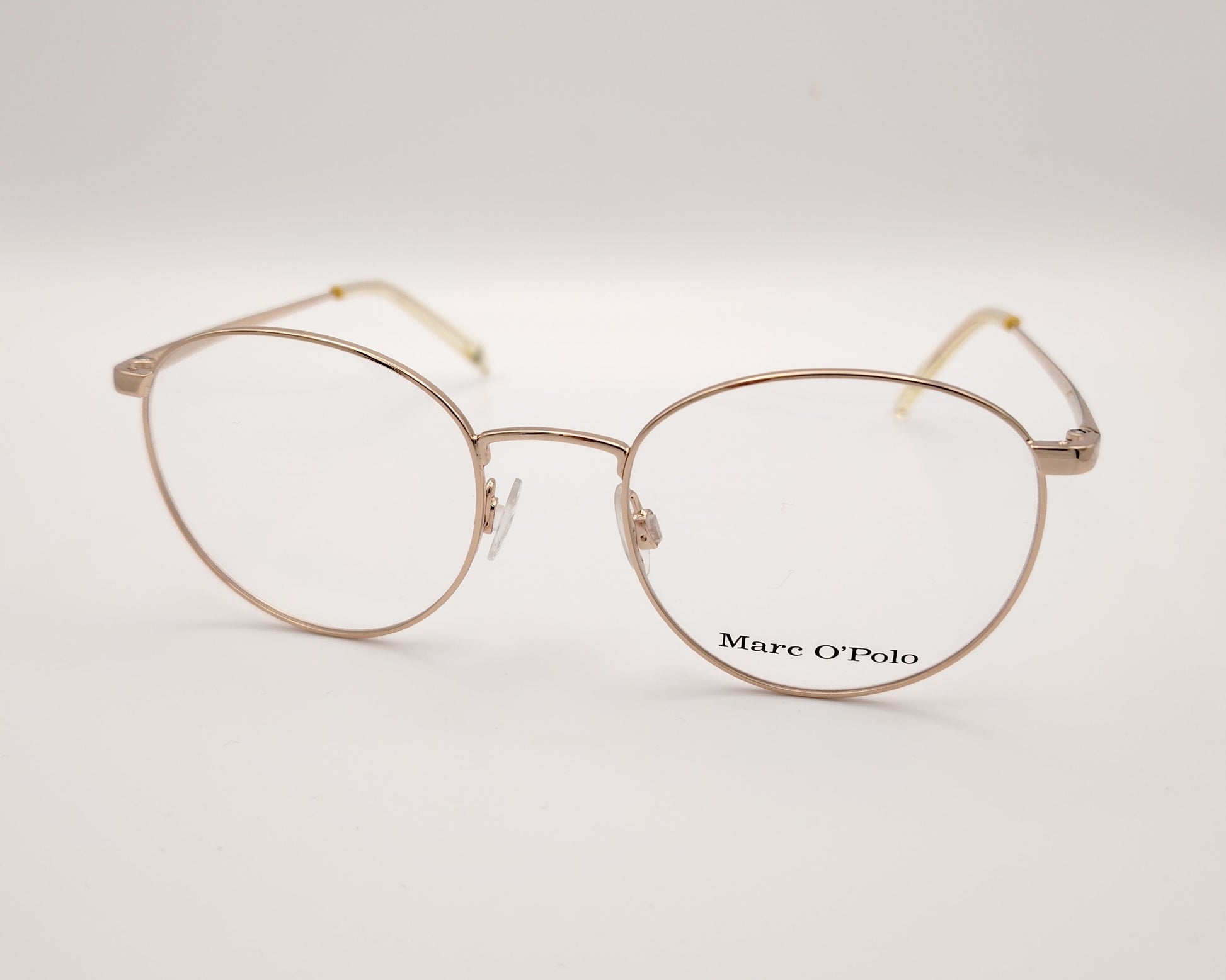 gafas marc o’polo con montura metálica fina y diseño redondo, cómodas y elegantes