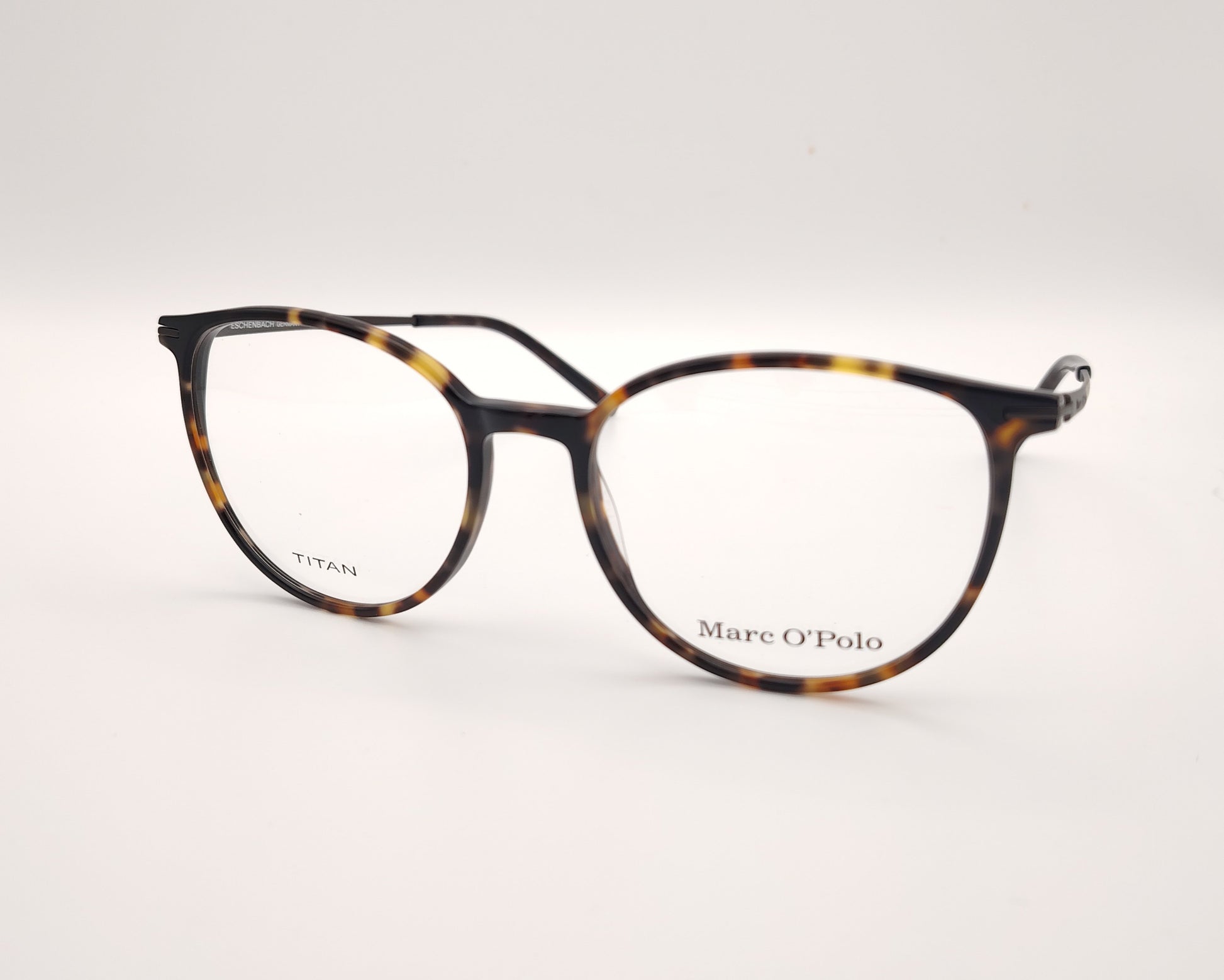 gafas marc o’polo redondas de acetato  en color carey con varillas de titanio 