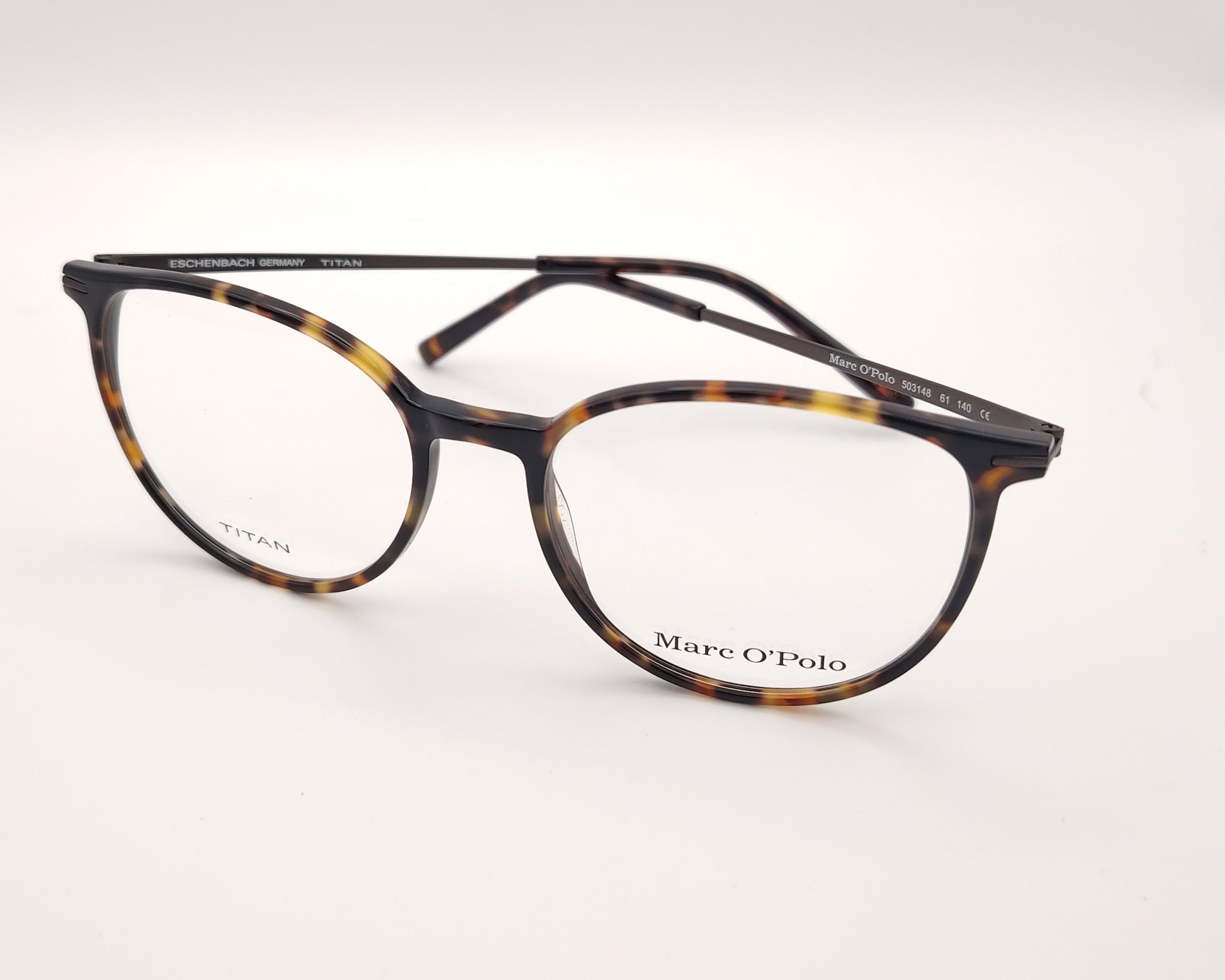 gafas marc o’polo redondas de acetato  en color carey con varillas de titanio 