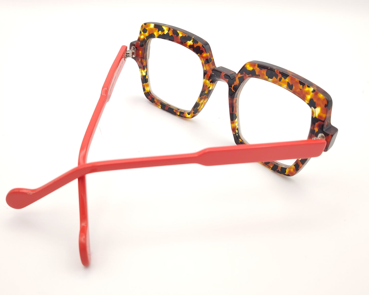 gafas graduadas de forma cuadrada en carey ámbar con varillas coral