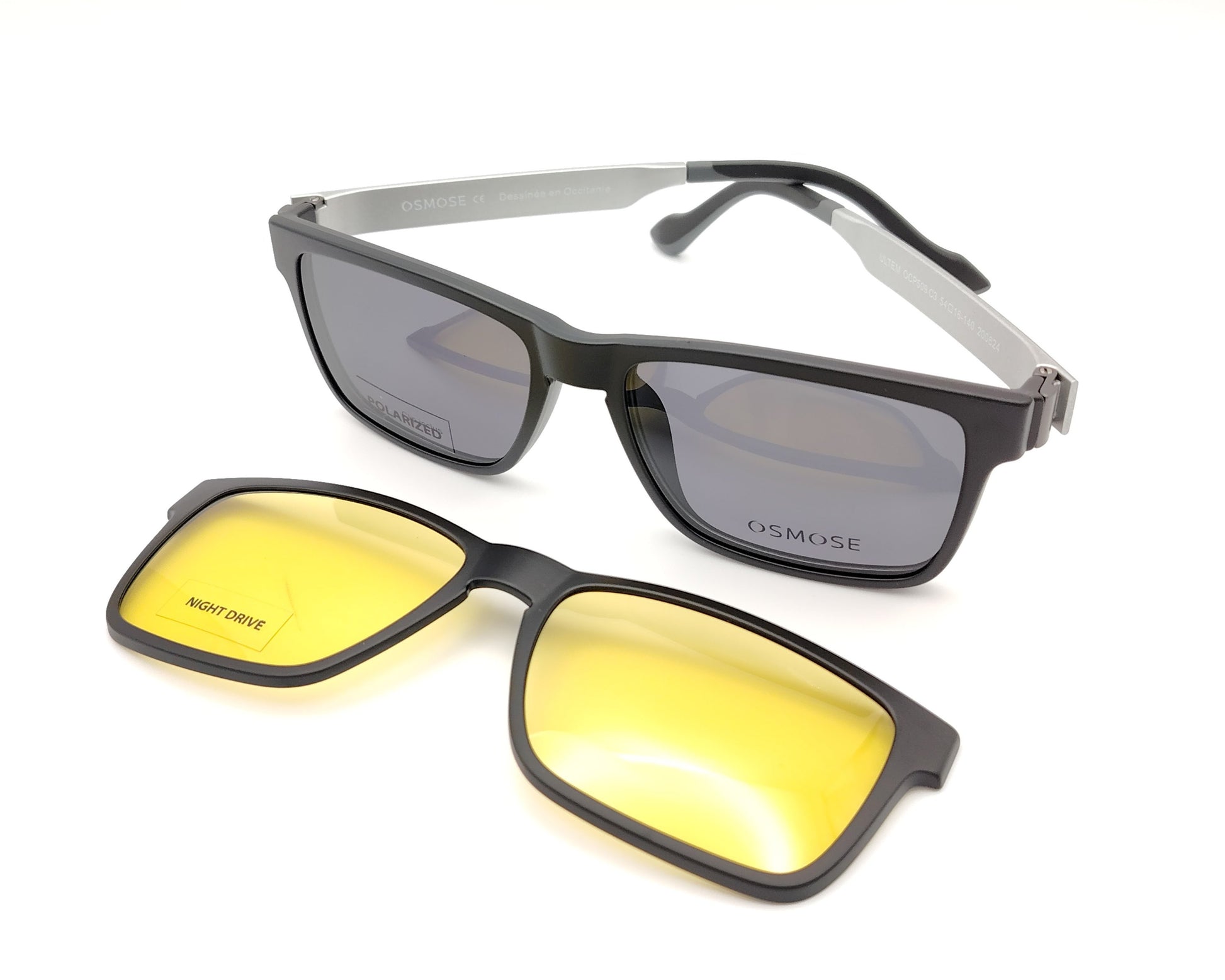 gafas de pasta en pasta negro mate  con dos clips, uno de sol polarizado y otro amarillo