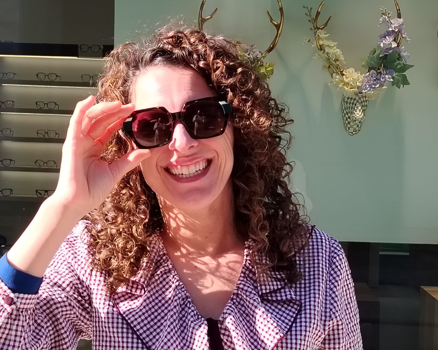 gafas osmose carey con detalles verdes doble clip on magnético polarizado marron degradado y azul suave