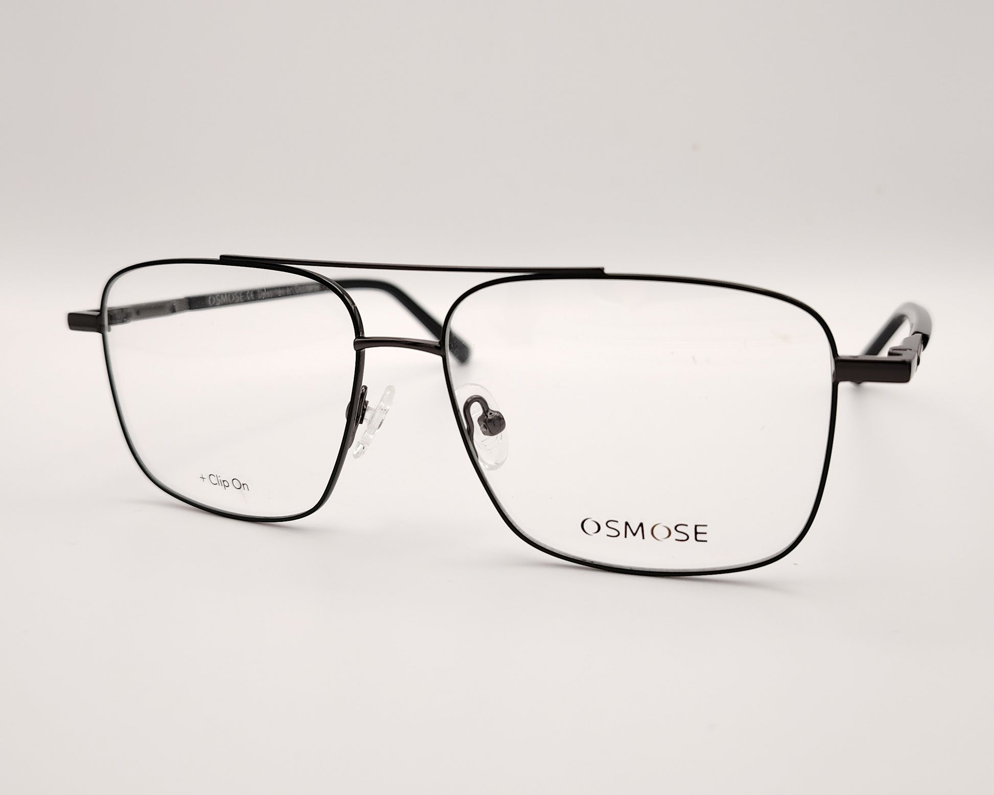 gafas de metal rectangular con doble puente en negro con dos clips, uno polarizado y otro amarillo