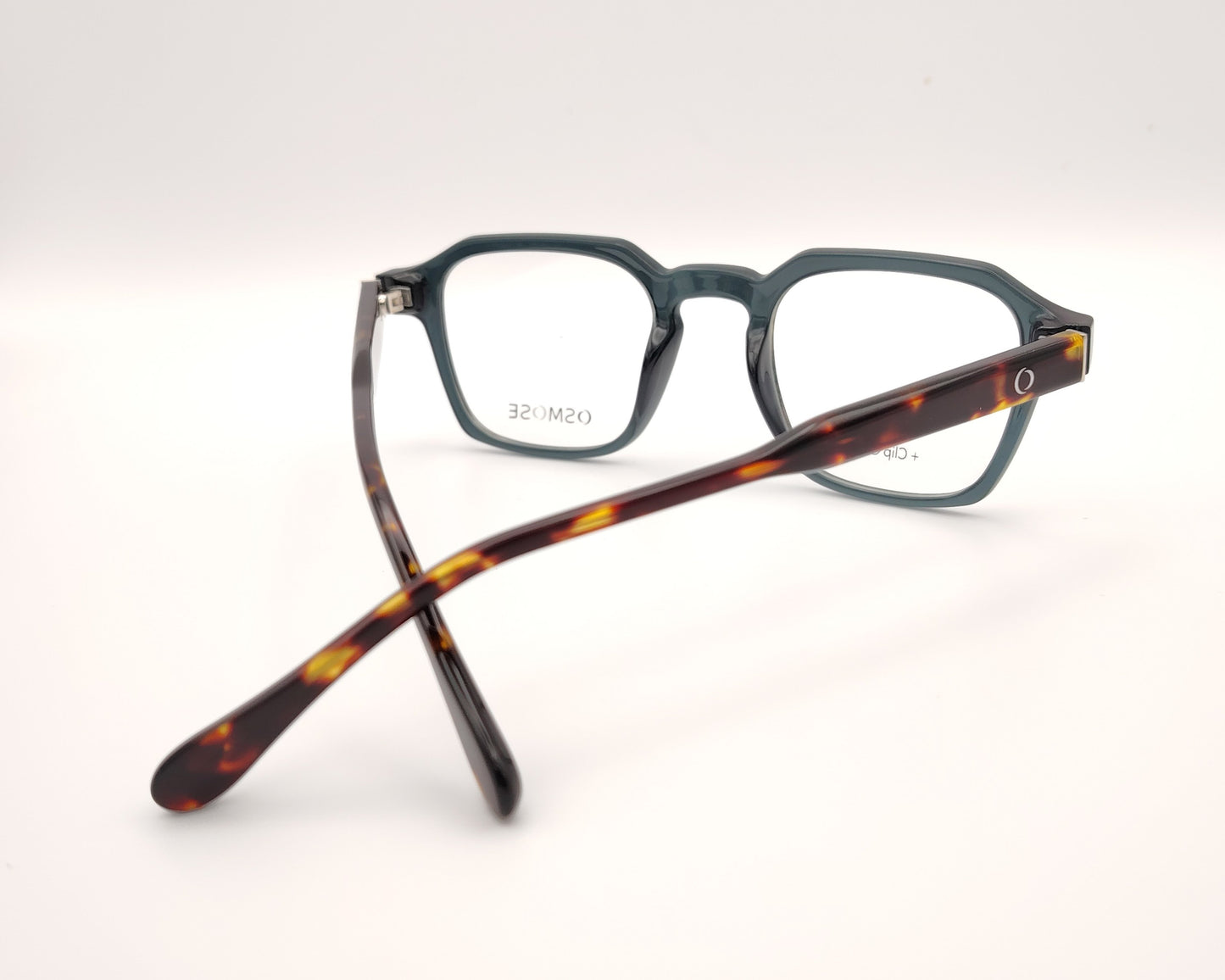 gafas de pasta forma geométrica gris con varillas carey y dos clips solar y amarillo