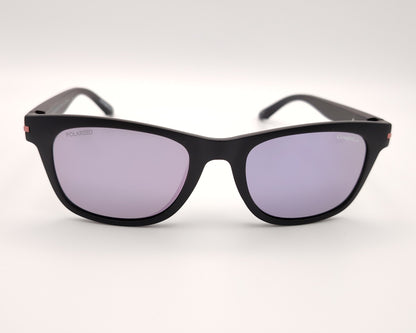 gafas de sol deportivas con montura negra mate detalles en rosa y lentes polarizadas en espejo rosa