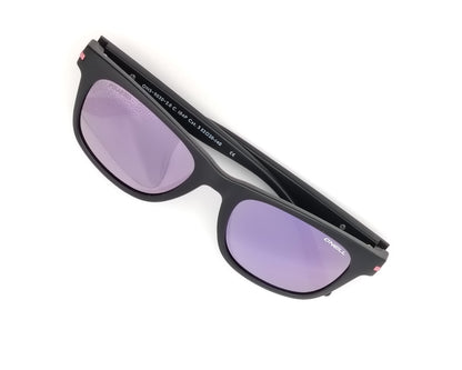 gafas de sol deportivas con montura negra mate detalles en rosa y lentes polarizadas en espejo rosa