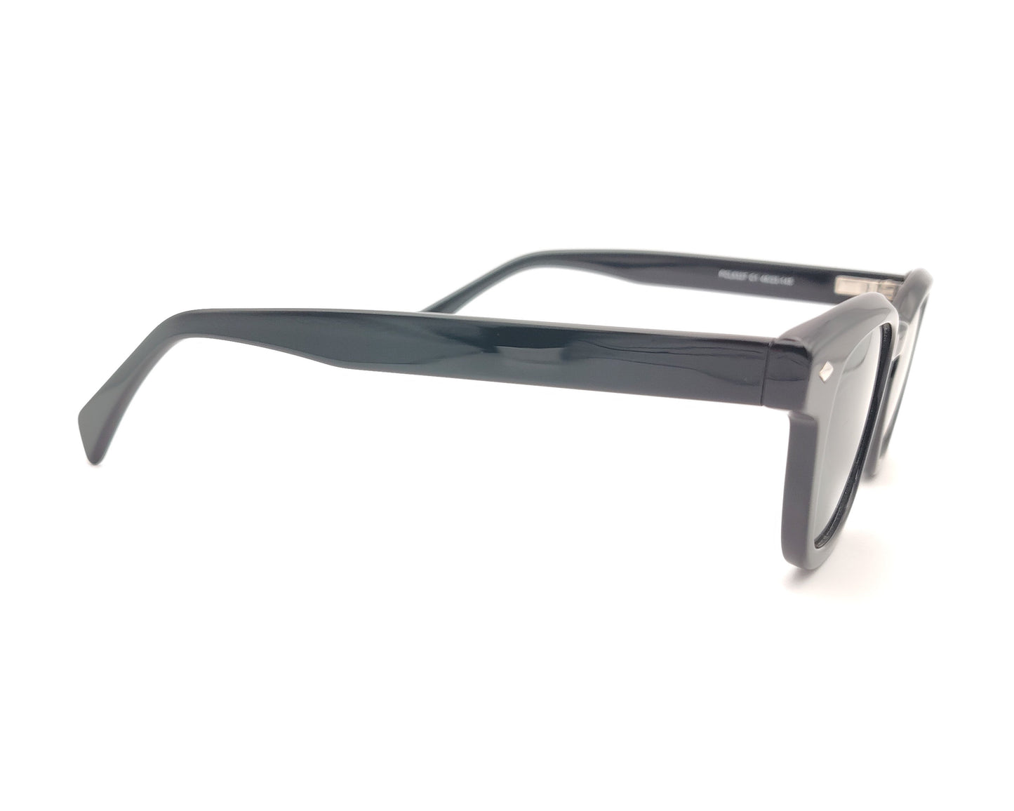 gafas de sol de acetato en negro con lentes polarizadas para caras pequeñas