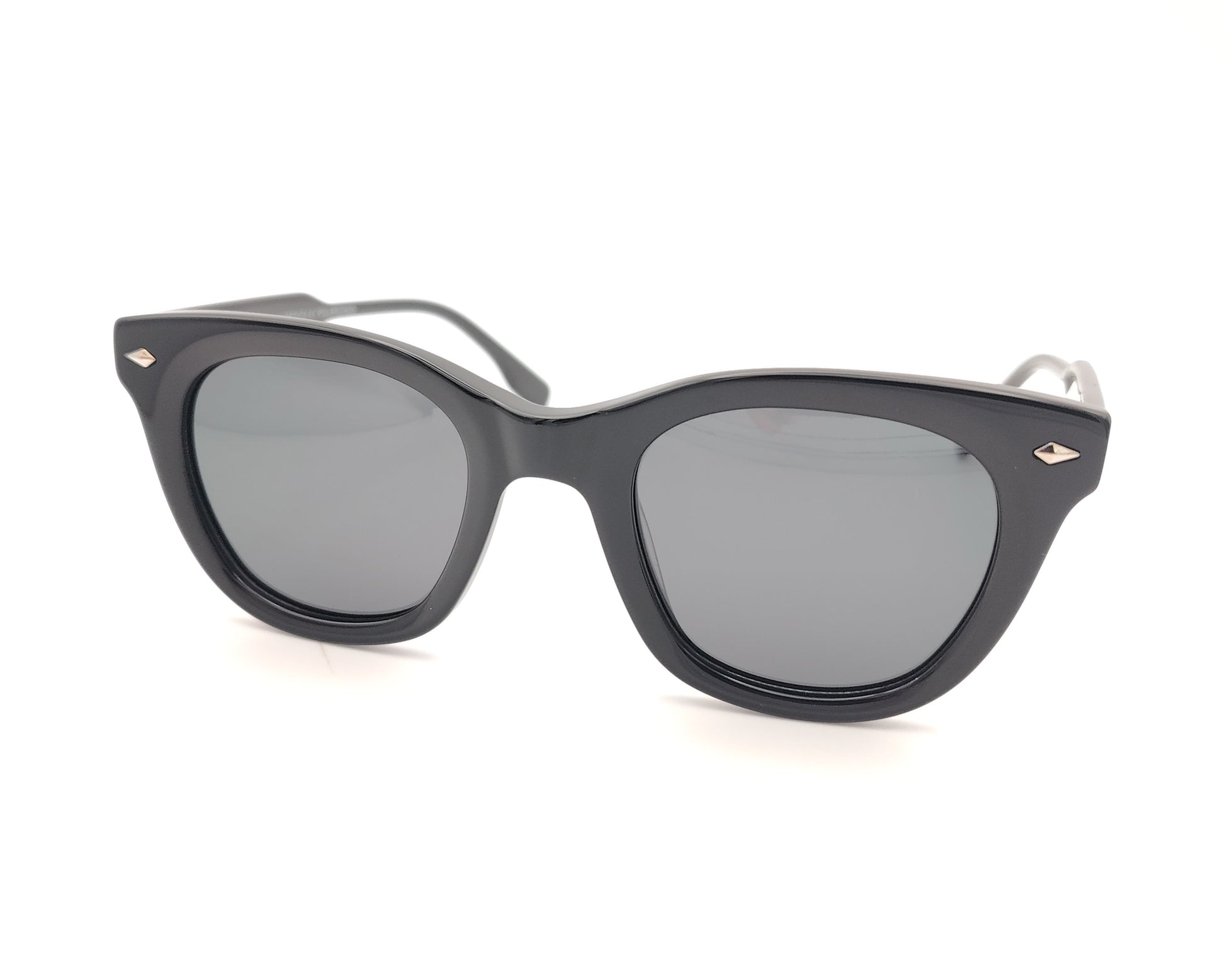 gafas de sol de acetato negro con lentes polarizadas a juego