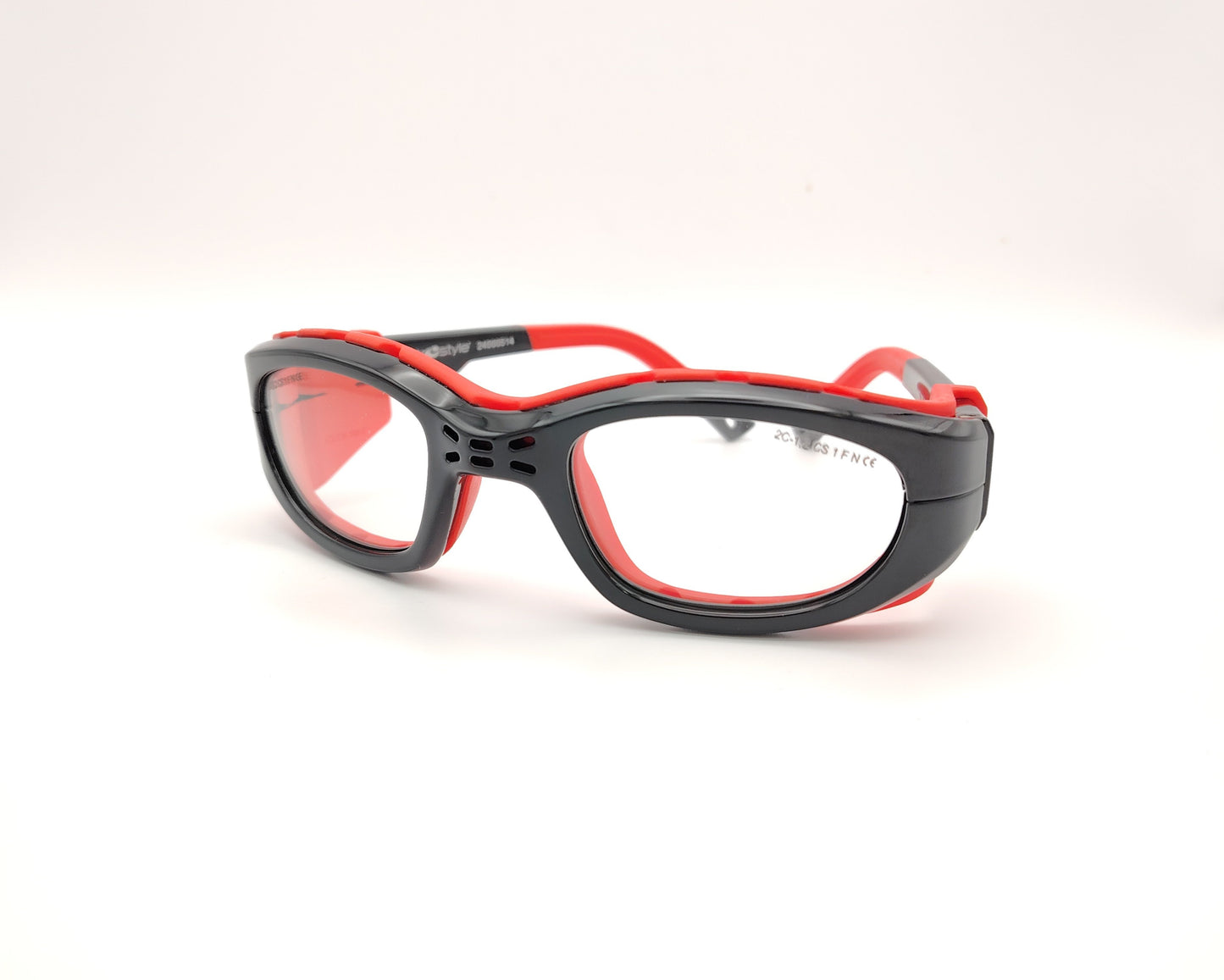gafas deportivas graduadas infantiles en negro con interior rojo diseño envolvente protección ocular resistente para deporte 