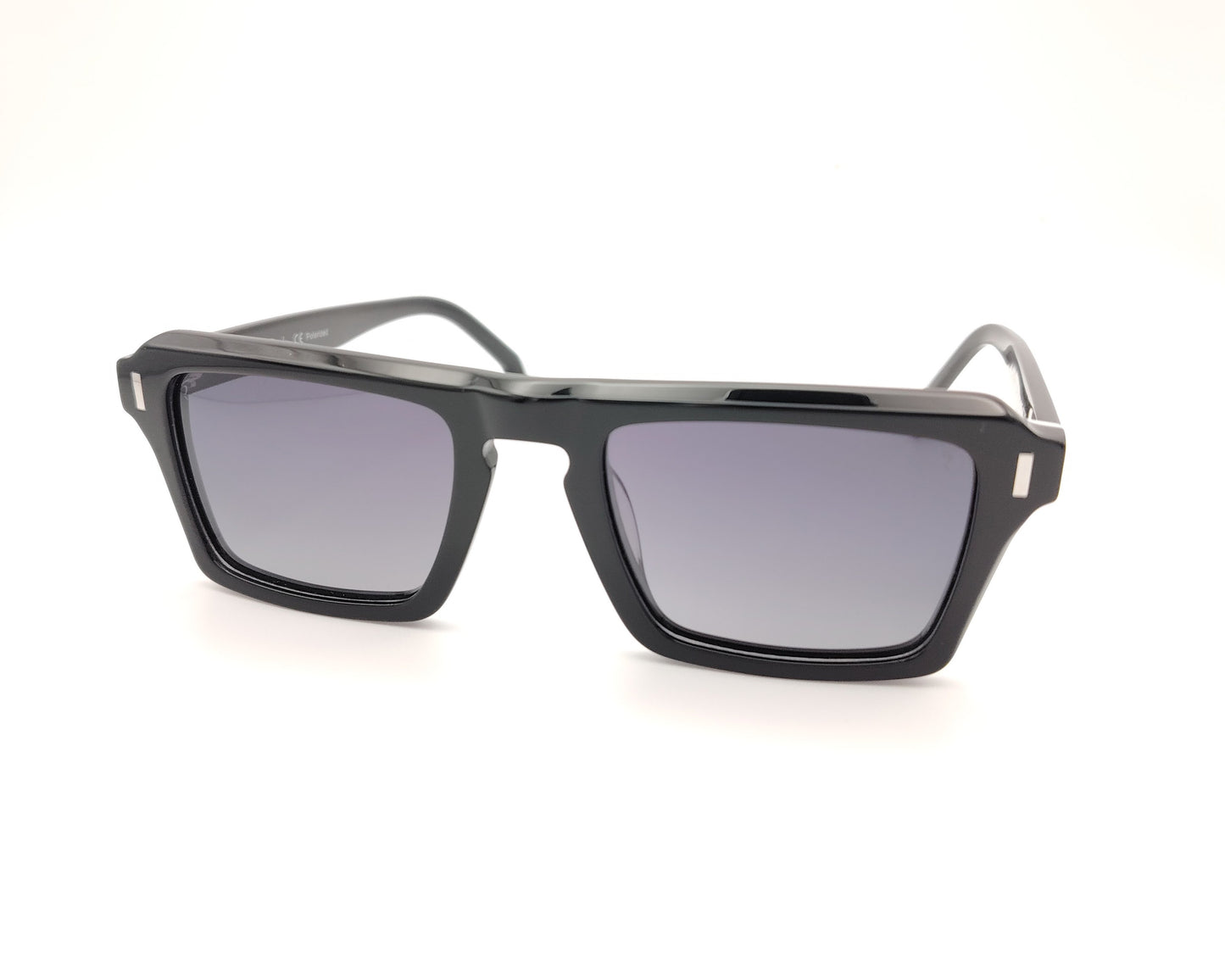 gafas de sol rectangulares de acetato con lentes oscuras polarizadas y montura robusta en color negro