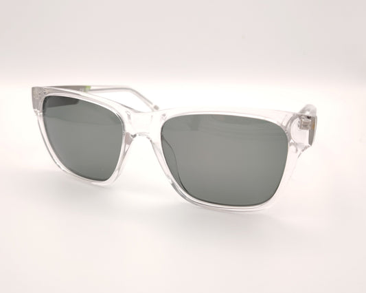 gafas de sol skechers con montura transparente y lentes oscuras polarizadas