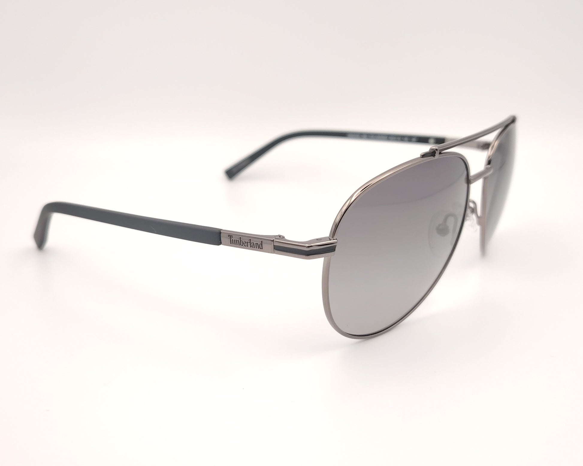 gafas de sol timberland tb00039 08d estilo aviador con doble puente y lentes polarizadas  y degradadas en color gris