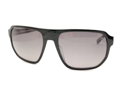 gafas de sol gris oscuro polarizadas con lentes gris degradado y montura grande deportiva