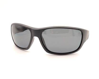 gafas de sol en negro mate polarizadas con diseño envolvente y lentes gris