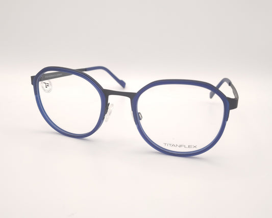 titanflex 820966 17 gafas de titanio de forma redondeada en tono negro mate con aro de acetato en color azul intenso