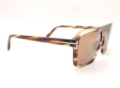 gafas de sol tom ford con montura de acetato habana claro de forma pantos, y lentes de color marrón