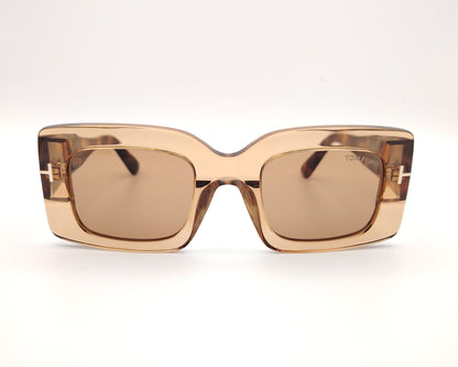 gafas de sol cuadradas tom ford con varillas en carey y frontal caramelo translúcido