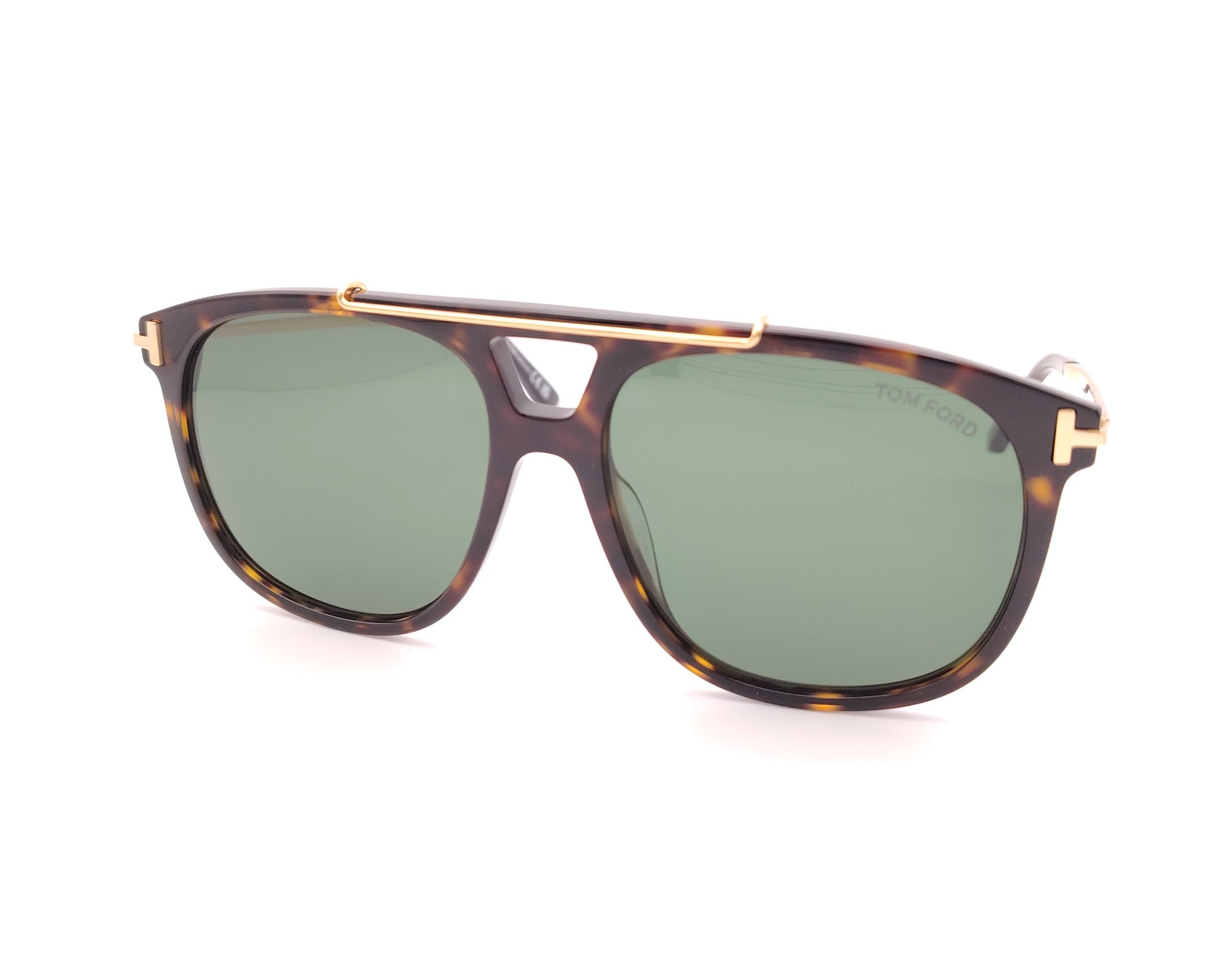 gafas de sol aviador con montura carey y lentes verdes con detalles dorados