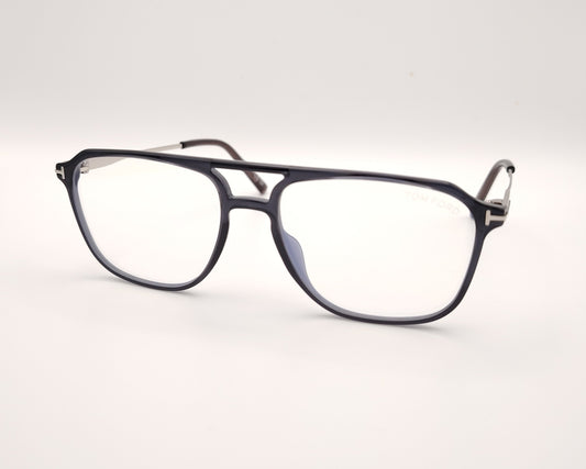 gafas estilo aviador con frontal gris ahumado, doble puente y varillas metálicas