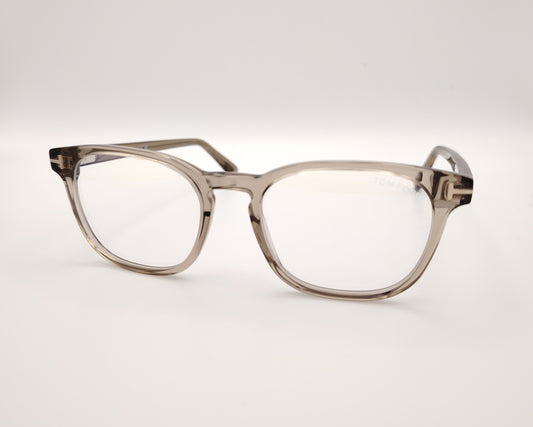 gafas tom ford de pasta transparente con detalle dorado en los talones