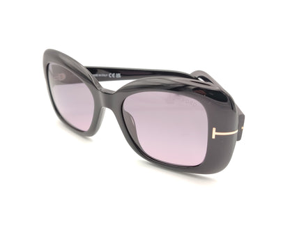 gafas de sol tom ford negras oversize con lentes violetas y detalle metálico en las varillas