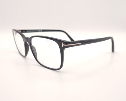gafas tom ford tf5831 001 negras rectangulares con detalle metálico en t