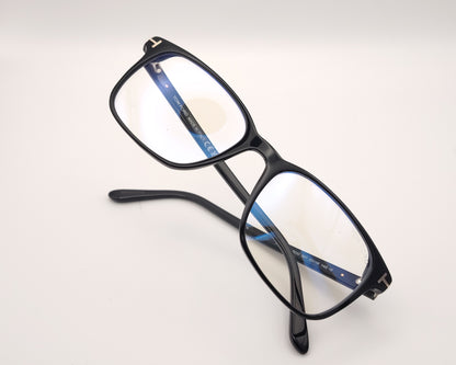 gafas tom ford tf5831 001 negras rectangulares con detalle metálico en t)