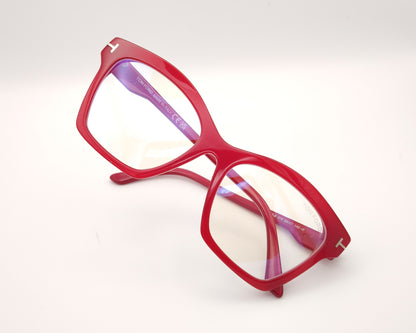 gafas graduadas tom ford tf5965 075 de acetato rojo brillante con forma cat eye geométrica y detalles metálicos en las varillas