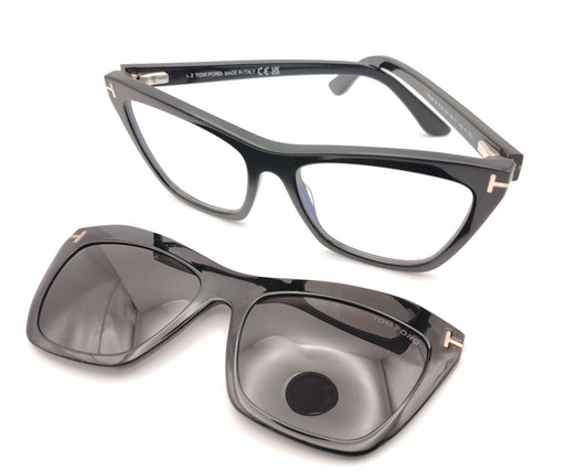 gafas tom ford negras con clip solar magnético y forma cat eye con detalle metálico