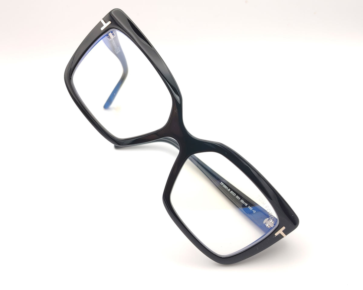 gafas graduadas tom ford negras con montura cuadrada y detalle metálico dorado en las varillas