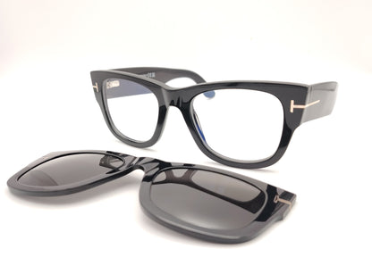 gafas tom ford negras cuadradas con clip solar magnético y detalle metálico en la varilla