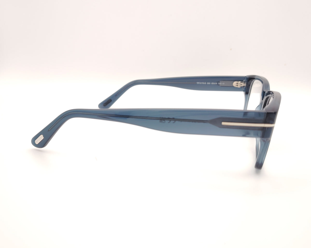 gafas graduadas tom ford rectangulares en azul translúcido con detalle metálico en las varillas