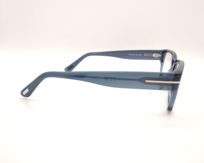 gafas graduadas tom ford rectangulares en azul translúcido con detalle metálico en las varillas