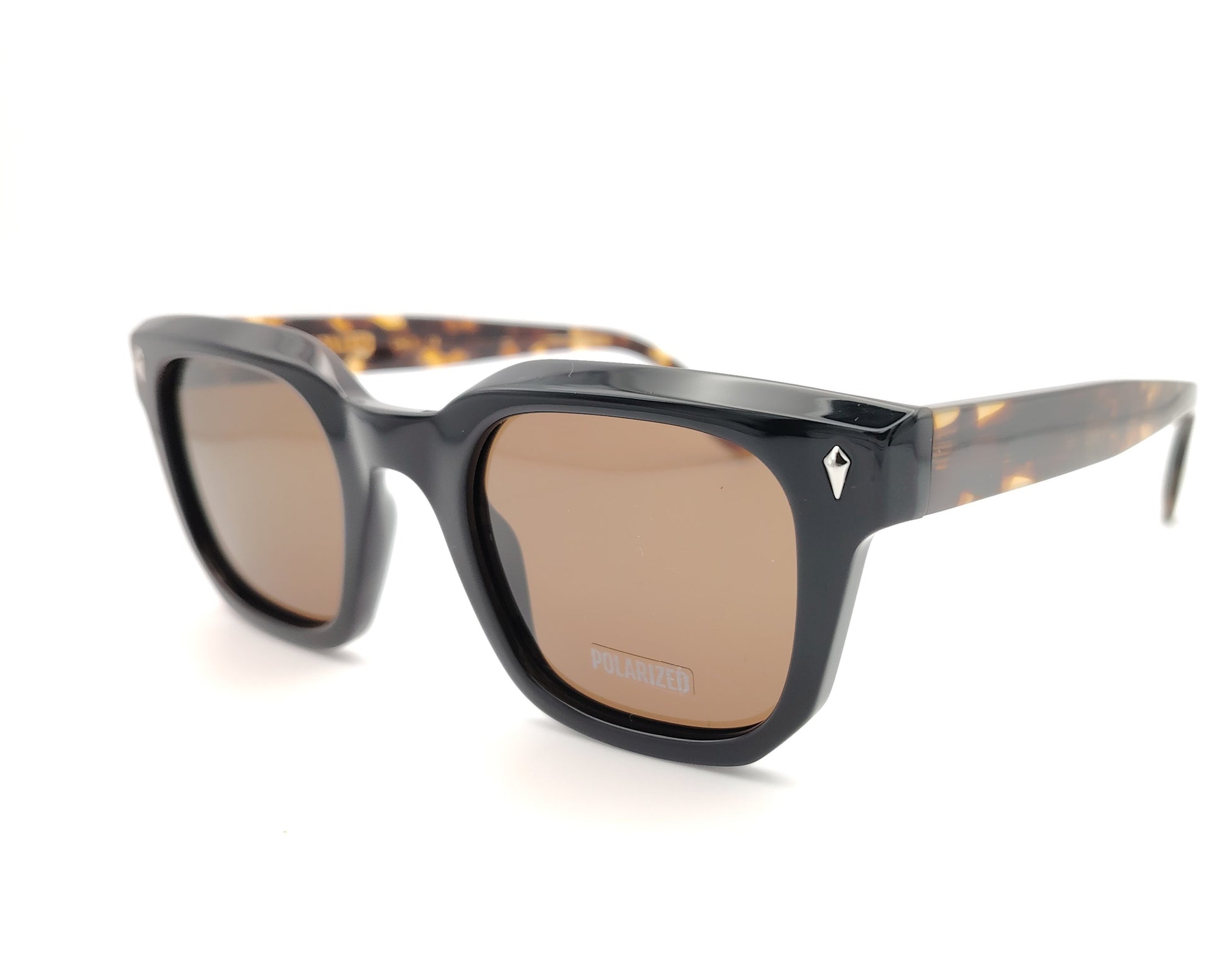 gafas de sol polarizadas negras con varillas carey y lentes marrones