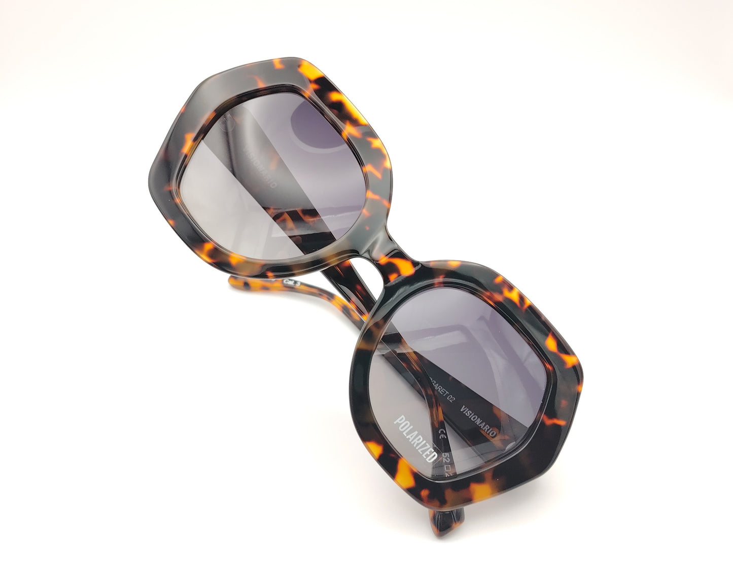 gafas de sol visionario margaret 02 en acetato carey con forma geométrica y lentes degradadas grises polarizadas