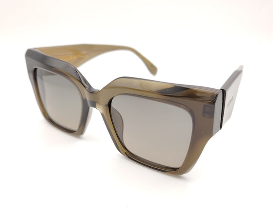 visionario marie 04 gafas de sol de acetato en formato cuadrado de color verde militar traslúcido y cristales degradados ahumados, varillas anchas