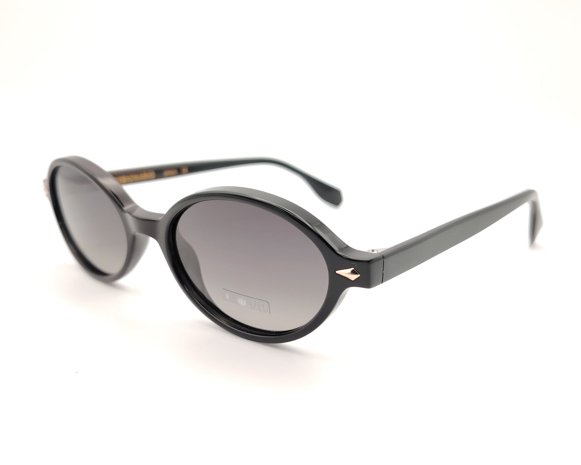 gafas de sol visionario negras ovaladas con lentes polarizadas oscuras
