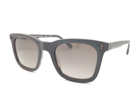 gafas de sol cuadradas en acetato negro mate con lentes gris degradado polarizadas